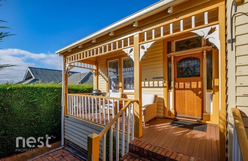 South Hobart Apartment | Belton Apartments-Hedge Cottage