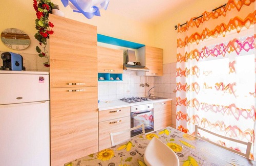 Barcellona Pozzo di Gotto House | Belvilla by OYO Appartamento spinesante