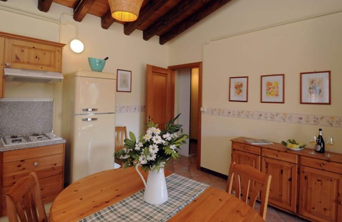 Monticelli Brusati Apartment | Belvilla by OYO Borgo Franciacorta 3