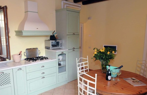 Monticelli Brusati Apartment | Belvilla by OYO Borgo Franciacorta 16