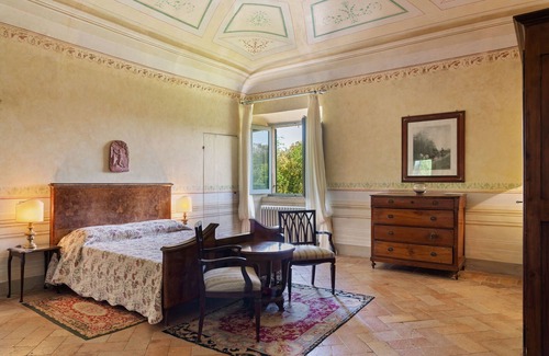 Centofinestre Apartment | Belvilla by OYO Carradori - Villa Centofinestre