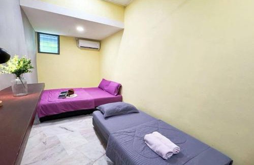 Taman Pakatan House | Bercham 81 Homestay