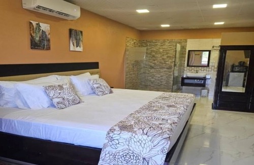 Castara Bed & Breakfast | Beres Vale Apartments - King Roomn