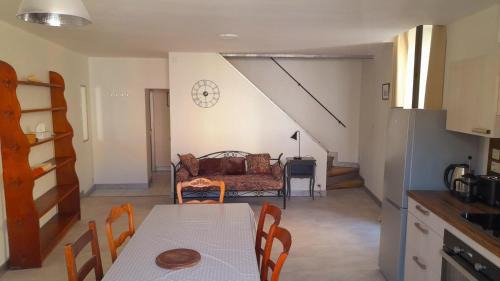 Villeneuve-de-Berg Apartment | Bergamote