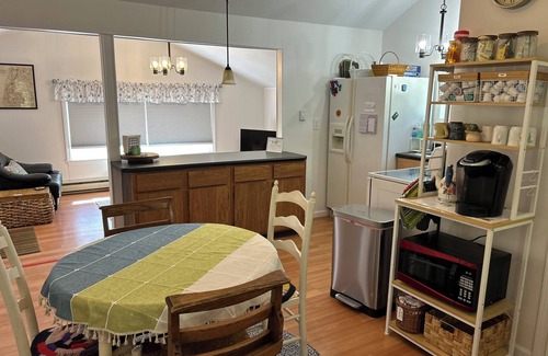 Hinsdale Cabin | Berkshire Cabin by Lake Ashmere