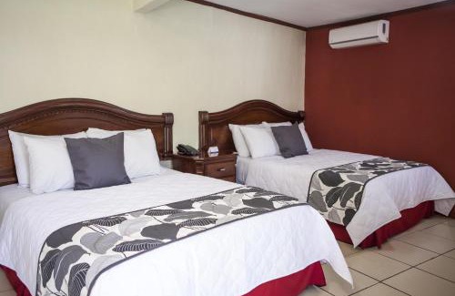 Cacique Hotel | Berlor Airport Inn