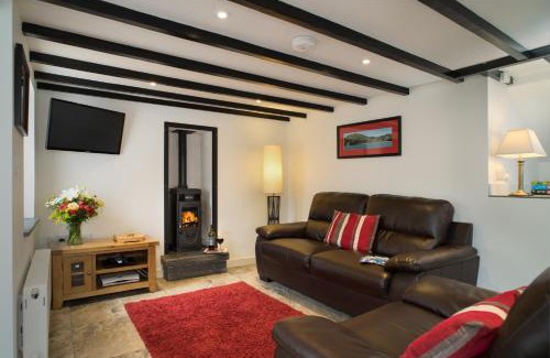 Tan-y-groes House | Bern Cottage Tresaith