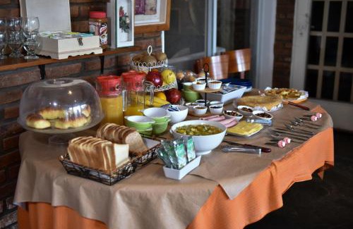 Ezeiza Bed & Breakfast | Bernie's Bed & Breakfast , A 3 KILOMETROS DEL AEROP EZEIZA, VAN ,IN-OUT, FREE EZEIZA AIRPORT