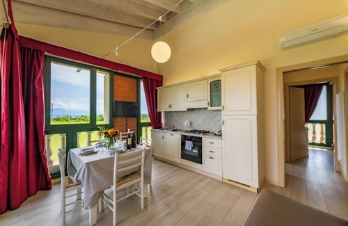 San Benedetto di Lugana House | Bertoletta Village Apartments