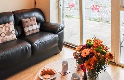 Cwmtirmynach House | Berwyn - Uk48507