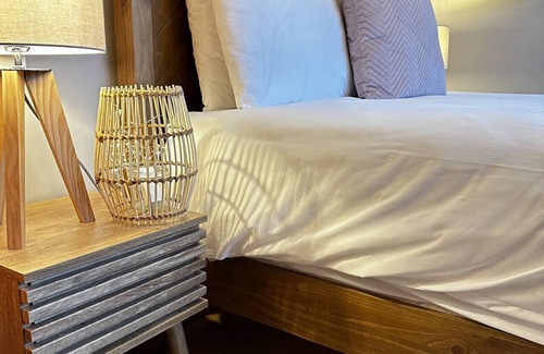 Malahide House | Beside Malahide Castle! Triple room in a cozy Guest House. Close to airport.