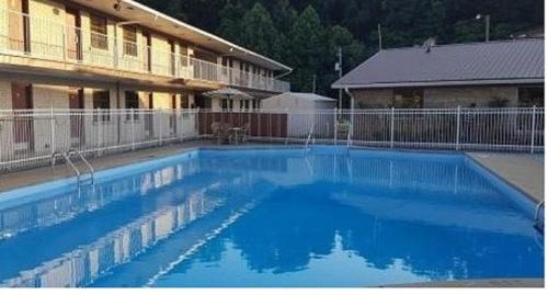 Tell City Hotel | Best Budget Inn Tell City