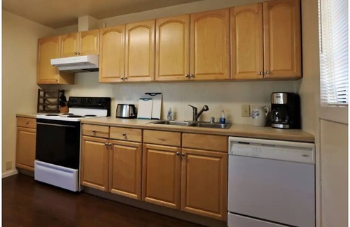 Clear Lake Cabin | Best Fishing in Clearlake Oaks at the Bass house. . . By the water.