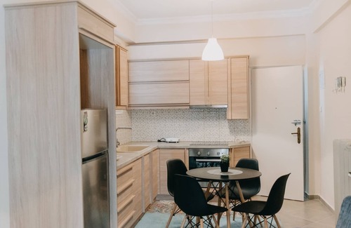 Zavlani Apartment | Best House, Deck Aprtm., Old Port of Patras