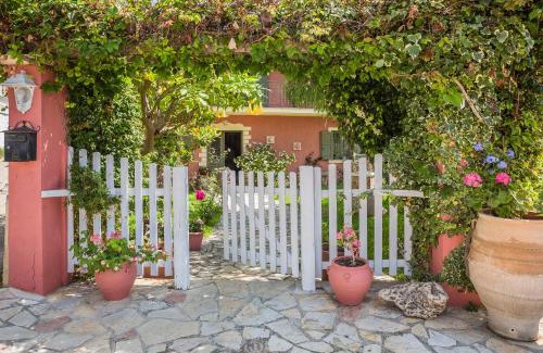 Spartia Villa | Best Kefalonia villas - charming 3 bedroom villa Gardenia