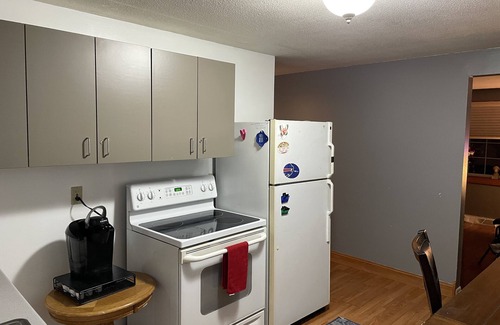 West Seneca Apartment | Best kept secret in West Seneca enjoy country atmosphere in the suburbs .