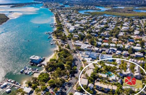 Noosaville Apartment | Best location on the river in the beautiful Islander Resort