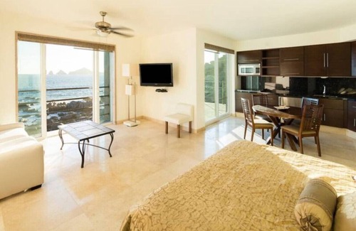 El Marasal Villa | Best Sunsets in Cabo Overlooking Land's End
