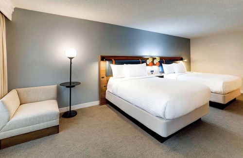 Oyster Point Resort | Best Value, Quality Stay! Pets Allowed, Near Linden/Hillside Green Spot