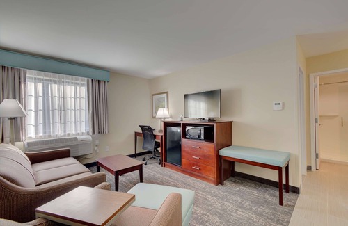 Seabrook Hotel | Best Western Hampshire Inn