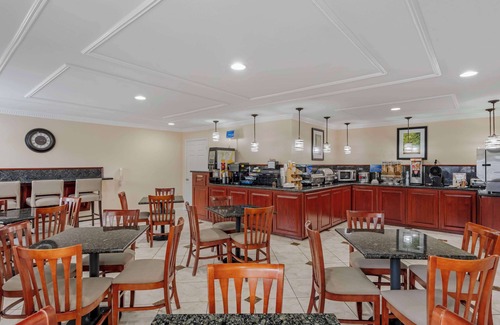 Atlanta Hotel | Best Western Pineywoods Inn