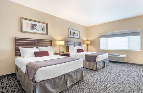 East Peralta Hotel | Best Western Plus Bayside Hotel