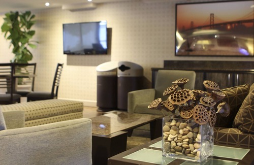 East Peralta Hotel | Best Western Plus Bayside Hotel