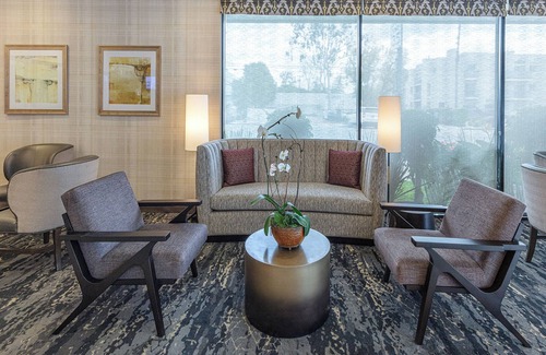 Sherman Oaks Hotel | Best Western Plus Carriage Inn