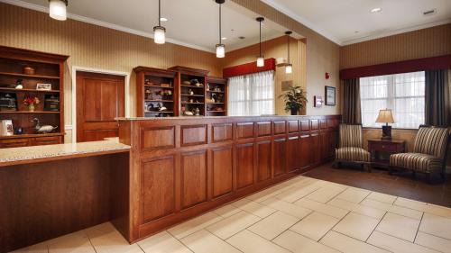 Easton Hotel | Best Western Plus Easton Inn & Suites