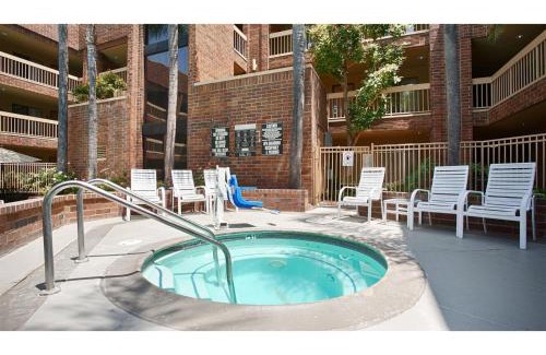 Orange Hotel | Best Western Plus Meridian Inn & Suites, Anaheim-Orange