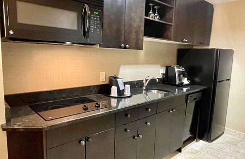 Okotoks Hotel | Best Western Plus Okotoks Inn & Suites