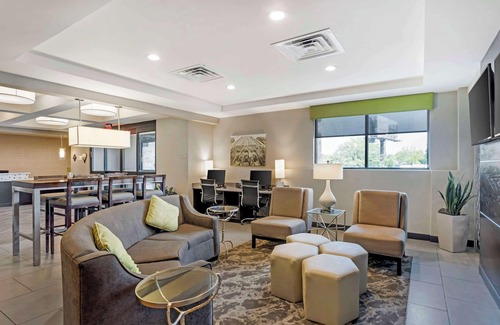 Pennsauken Hotel | Best Western Plus Philadelphia-Pennsauken Hotel