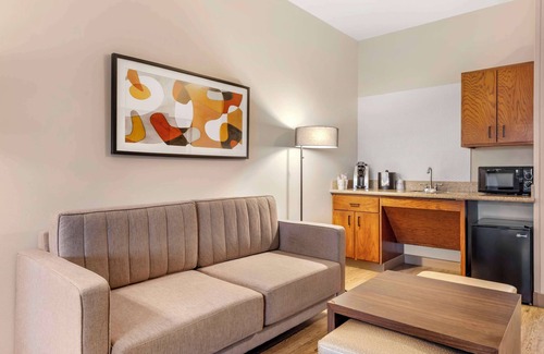 Brownwood Hotel | Best Western Plus Riata