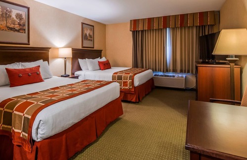 North Lake George Hotel | Best Western Plus Ticonderoga Inn & Suites