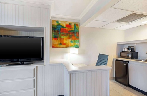 Simi Valley Hotel | Best Western Posada Royale Hotel & Suites