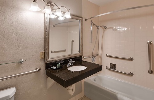 Tomah Hotel | Best Western Tomah Hotel