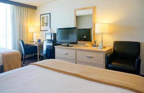 Roseville - Fleet Ridge Hotel | Best Western Yacht Harbor Hotel