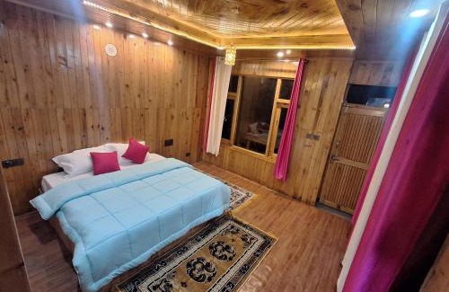 Banjar House | BESTIE WOODEN COTTAGE JIBHI