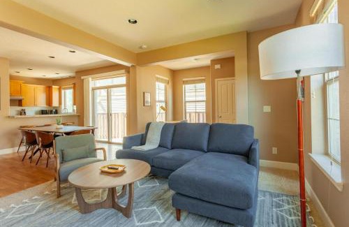 North Bethany Apartment | Bethany 2br w pool nr brewery garden golf PDX-12