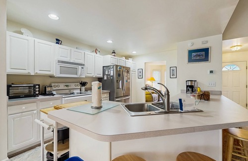 Bethany Beach House | Bethany Glen spacious house w/deck, patio, close to beach & restaurants