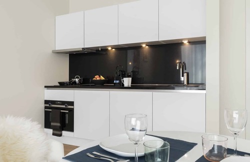 Jewish Quarter Hotel | Better Choice for your Vacation! Three Spacious Units with Full Kitchens