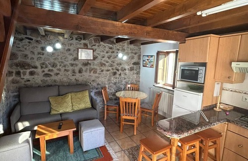 Cuenco Cottage | Between beach and mountain. Terrace with barbecue and gazebo. Panoramic views.