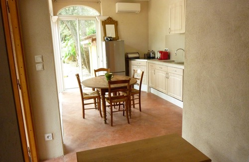 Rochefort-du-Gard Apartment | Between the Popes' Palace and the Pont du Gard