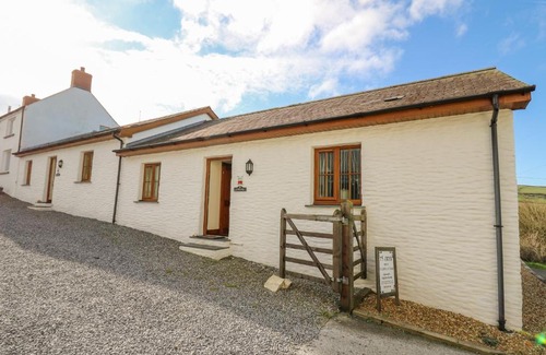 Mwnt House | Beudy