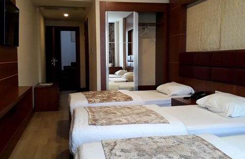 Hopa Hotel | Beyaz Saray Hotel