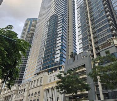 Bonifacio Global City Apartment | BGC Uptown Park Suites Tower 1 - 2 Bedroom and 2 Bath Condo