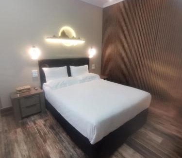 Cloverdale Apartment | Bha