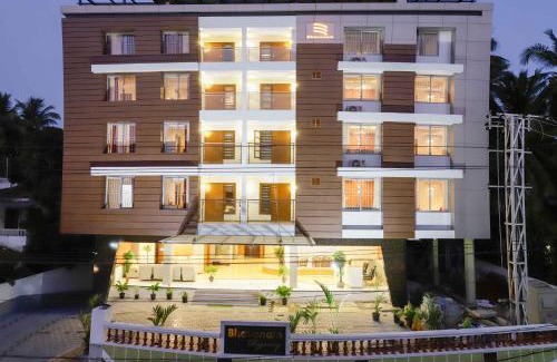 Kuppaayil Hotel | Bhavanam Regency Guruvayoor