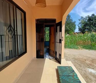 Morogoro House | Bianca's Cottage - Privat Room in Family Home