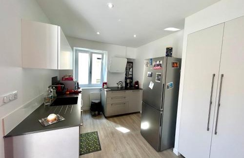 Vivonne Apartment | Bienvenue Chez Bob dans le centre-ville de Vivonne
